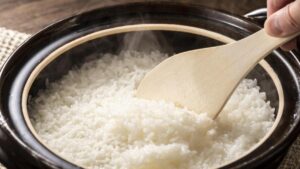 ¿Cómo arreglar el arroz pasado?