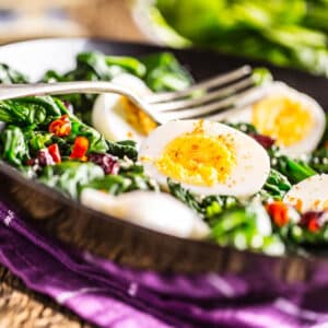 ¿Cuántas calorias tiene un huevo con verduras?