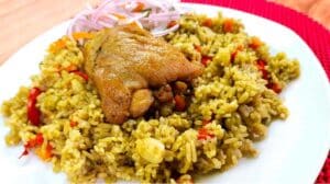 ¿Qué origen es el arroz con pollo?